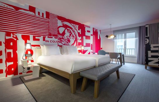 Brussels Radisson Red Hotel