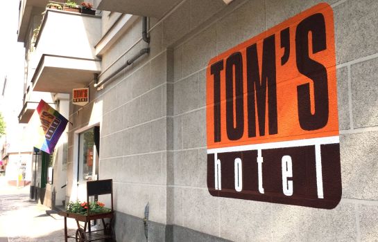 Toms Gay Hotel