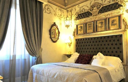 Romanico Palace