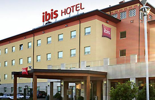 ibis Como