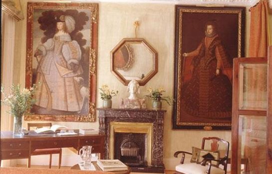 Casa De Madrid