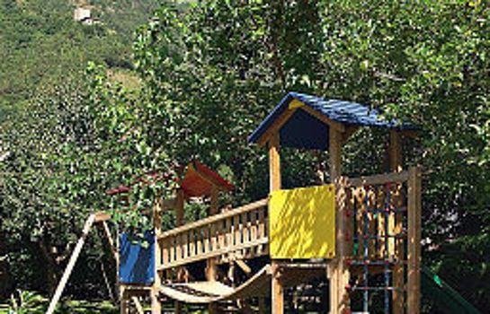 Ruster Resort