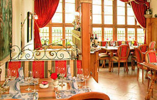 Ruster Resort