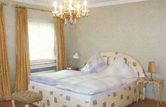 Hotels Near City Wall