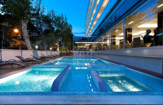 Aqua lifestyle & business