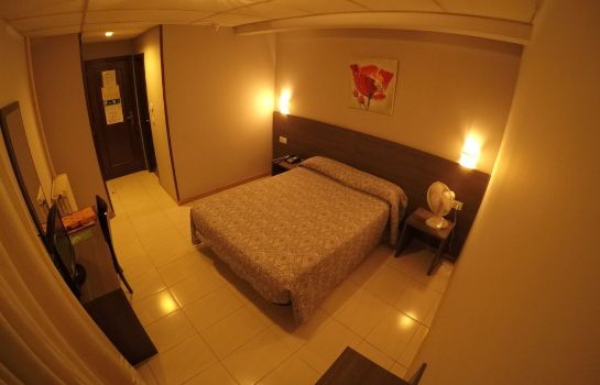 Somriu Hotel City M28