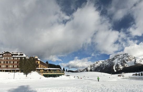 Golf Hotel