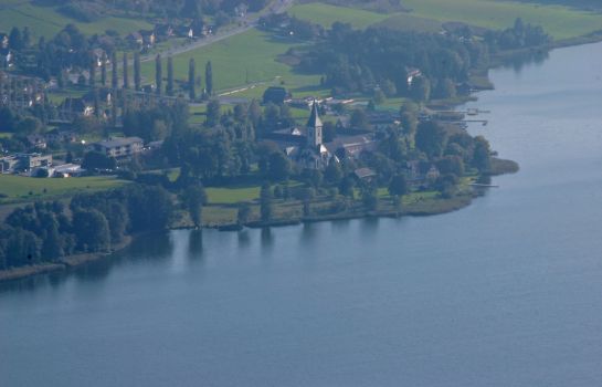 Pension Strauß Haus Hannelore direkt am See