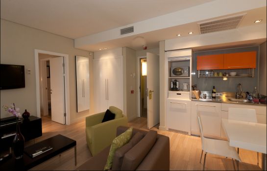 B-Aparthotel Grand' Place