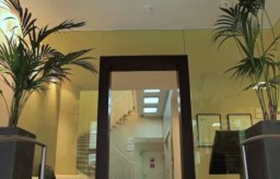 B-Aparthotel Grand' Place