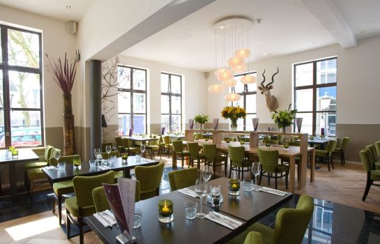 Court Hotel