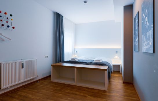 mk münchen Max Weber Platz
