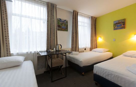 Townhouse Hotel