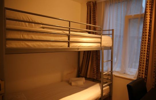 Townhouse Hotel