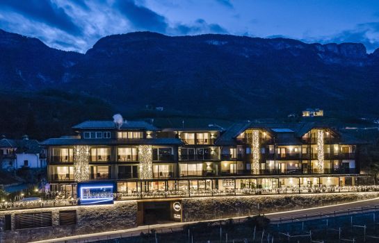 Christof Hotel