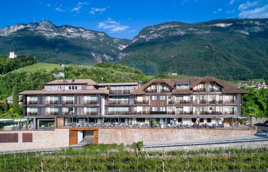 Christof Hotel