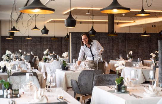Christof Hotel