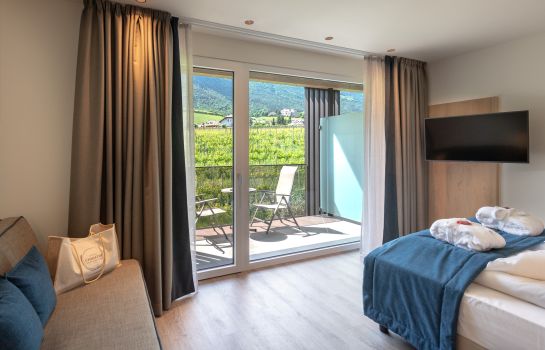 Christof Hotel