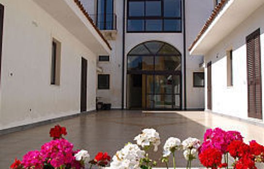 La Palma Hotel & Residence