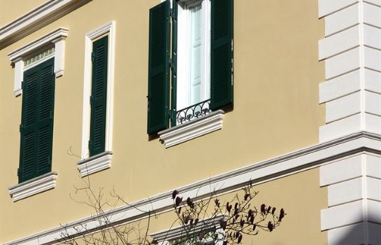 Palm Gallery Hotel