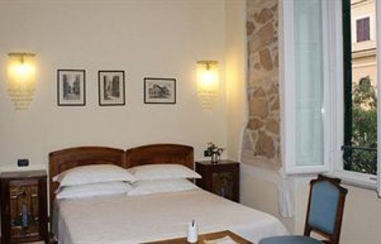 Palm Gallery Hotel