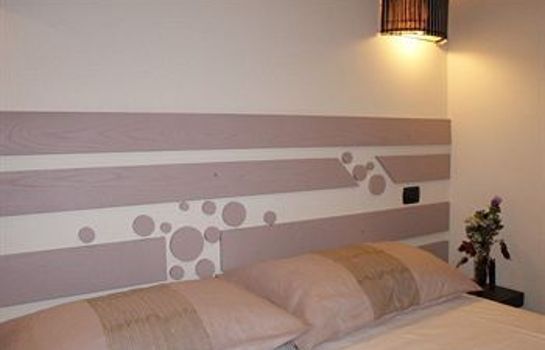 Palm Gallery Hotel