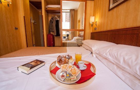 Hotel Pomezia