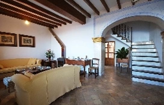 Can Busquets Hotel de Interior