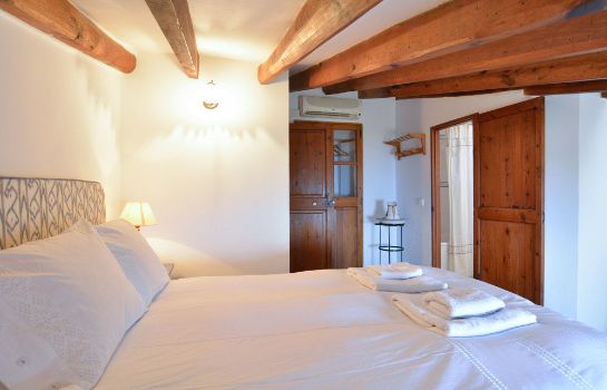 Can Busquets Hotel de Interior