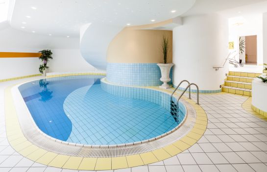 Oliven-& Genusshotel Hirzer