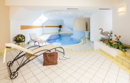 Oliven-& Genusshotel Hirzer