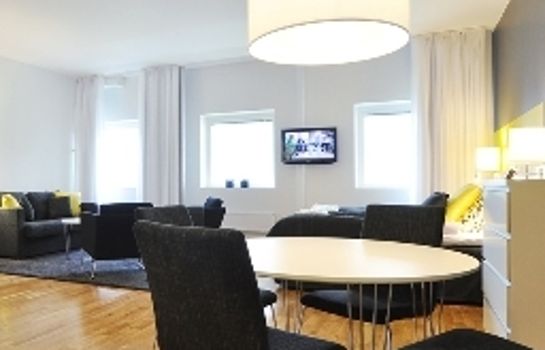 Sky Hotel & Apartments
