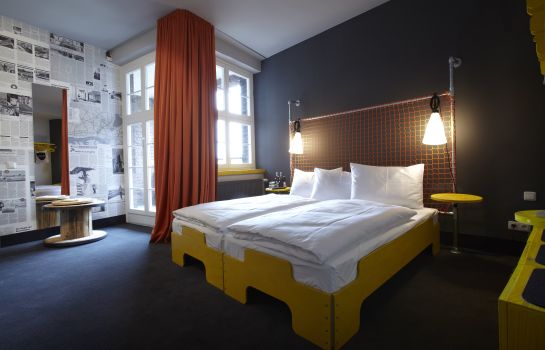 Superbude St. Pauli Hotel & Hostel