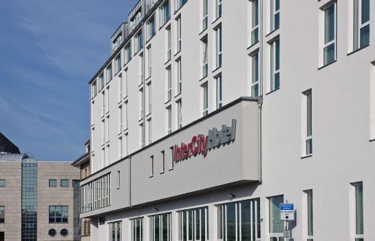 Hotels Near Justus Liebig Haus