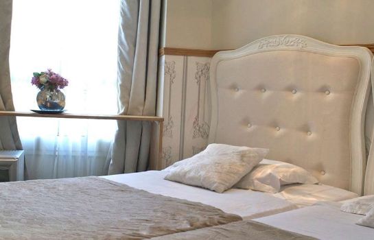 Hotel Paris Saint Honoré