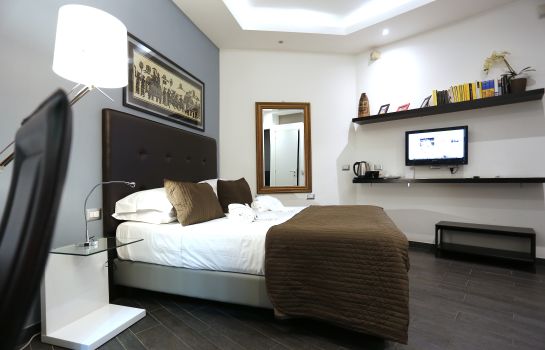 Home 77