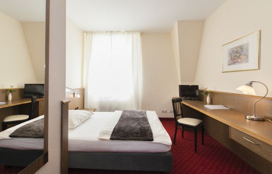 Hotels Near Center Stage Leverkusen Studiobuhne Leverkusen