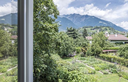Villa Helvetia Residence