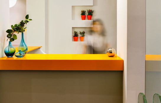 Colors Rooms & Apartments