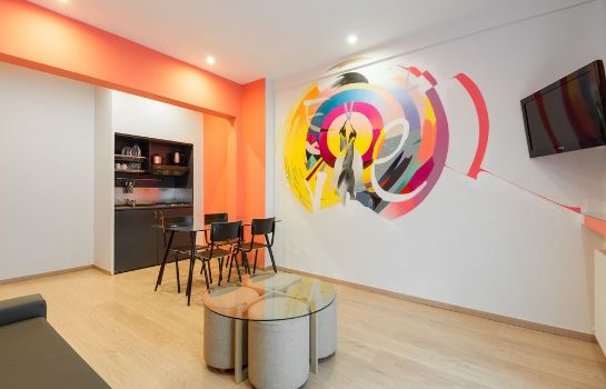 Colors Rooms & Apartments