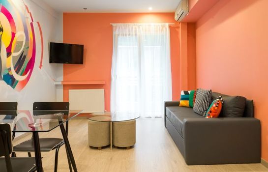 Colors Rooms & Apartments