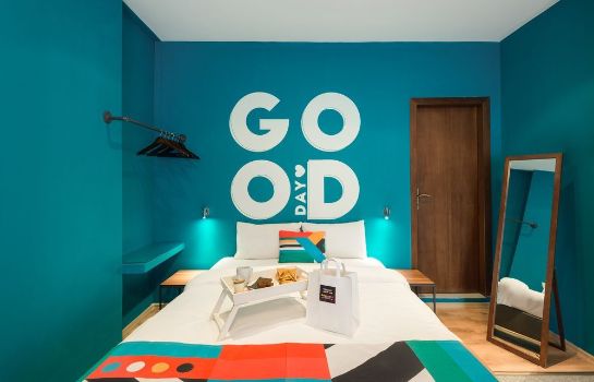 Colors Rooms & Apartments