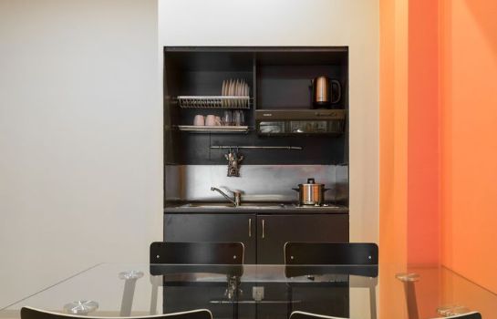 Colors Rooms & Apartments