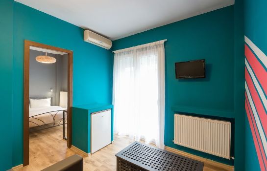 Colors Rooms & Apartments