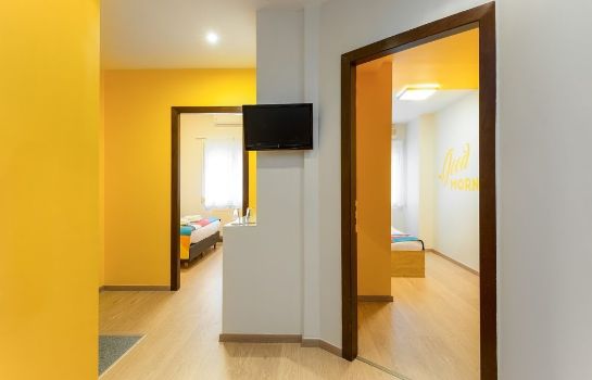Colors Rooms & Apartments