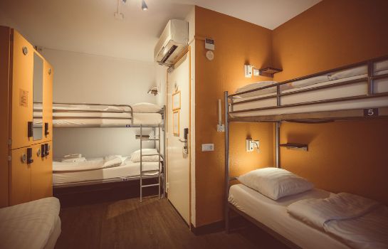Tourist Inn Budget Hotel - Hostel