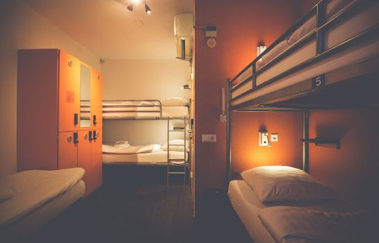 Tourist Inn Budget Hotel - Hostel
