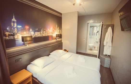Tourist Inn Budget Hotel - Hostel
