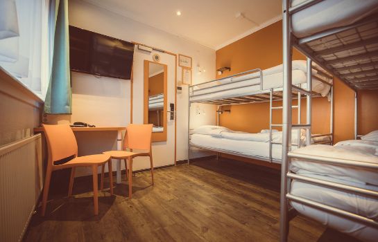 Tourist Inn Budget Hotel - Hostel