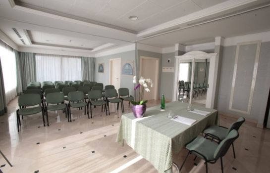 Green Park Hotel